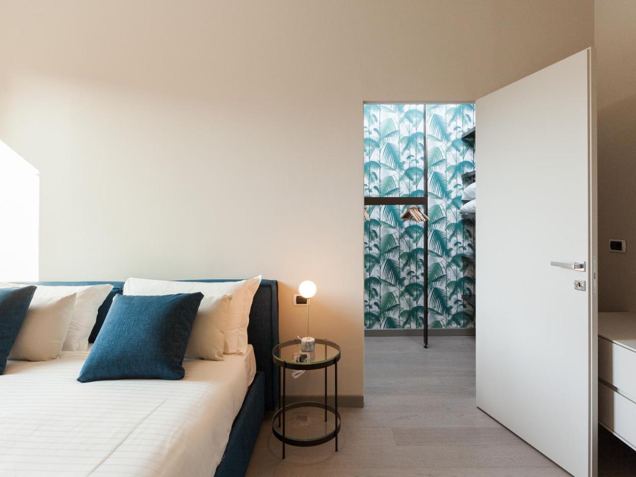 Easyhomes-Duomo Suites & Apartments Milan Bagian luar foto