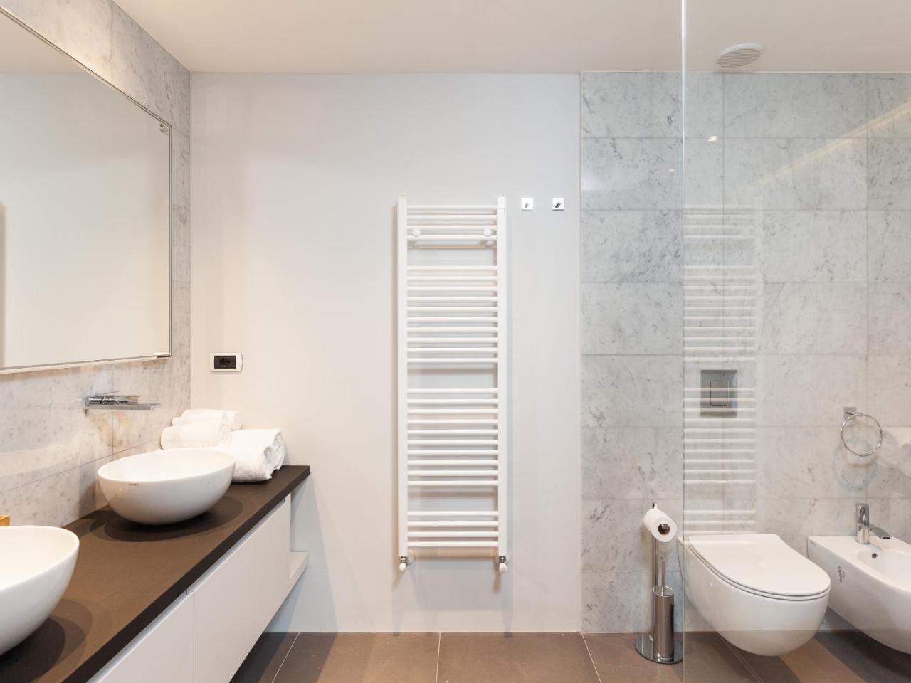Easyhomes-Duomo Suites & Apartments Milan Bagian luar foto