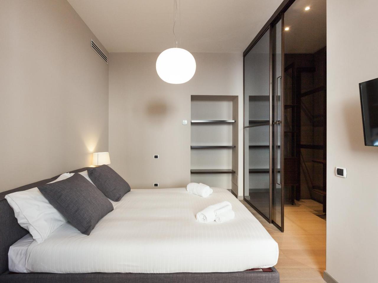 Easyhomes-Duomo Suites & Apartments Milan Bagian luar foto