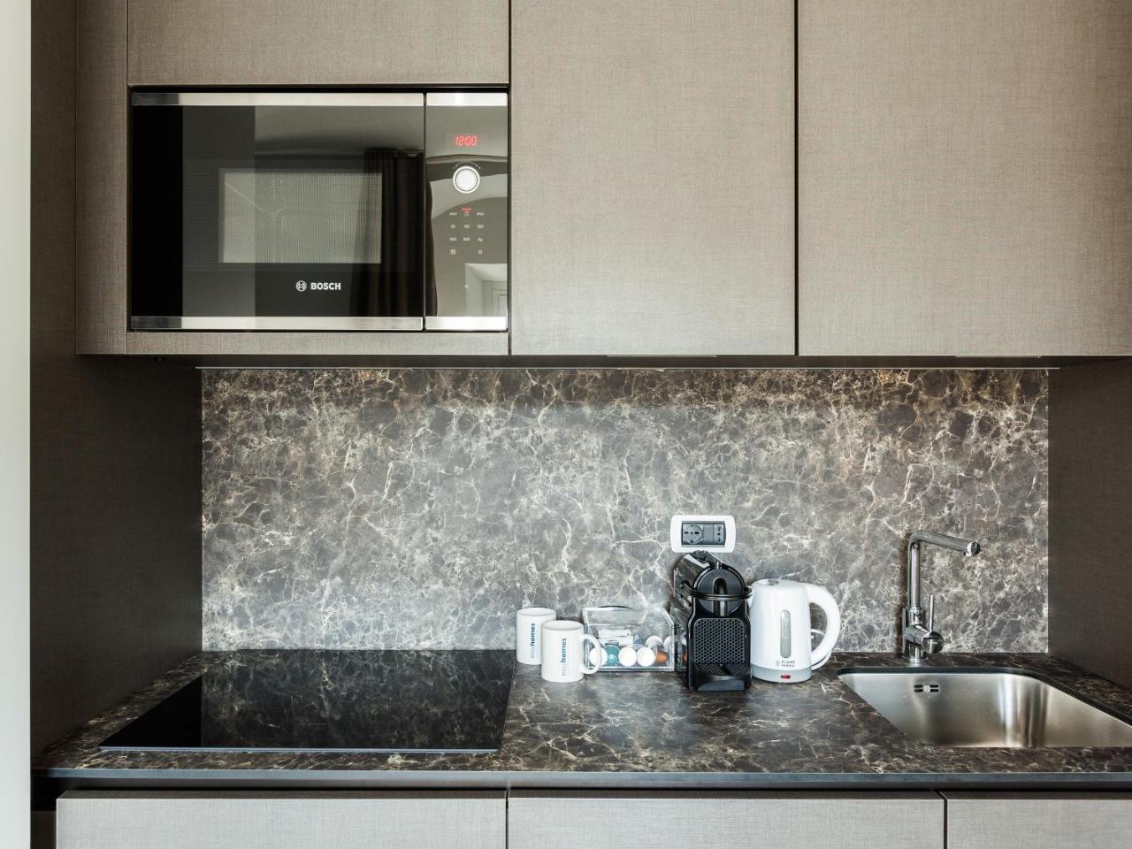 Easyhomes-Duomo Suites & Apartments Milan Bagian luar foto