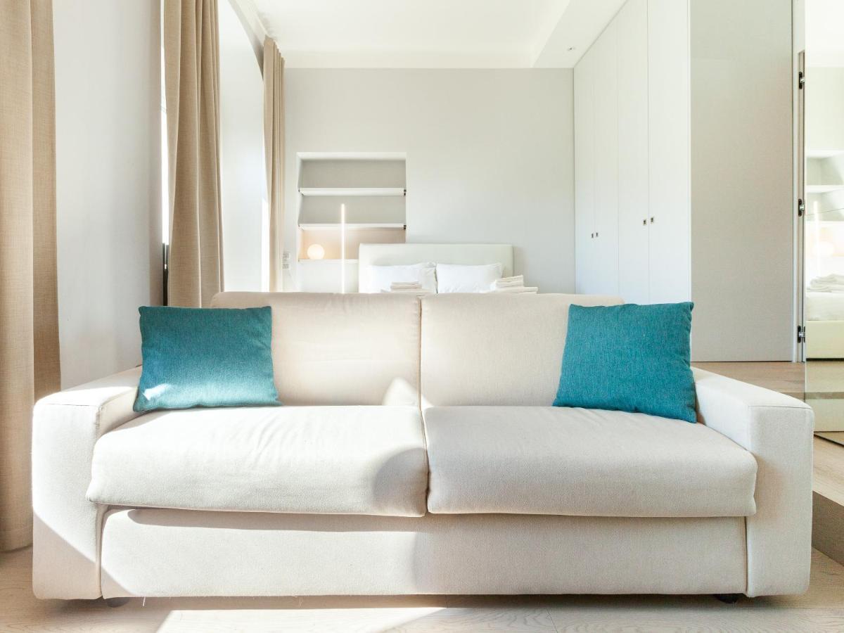 Easyhomes-Duomo Suites & Apartments Milan Bagian luar foto
