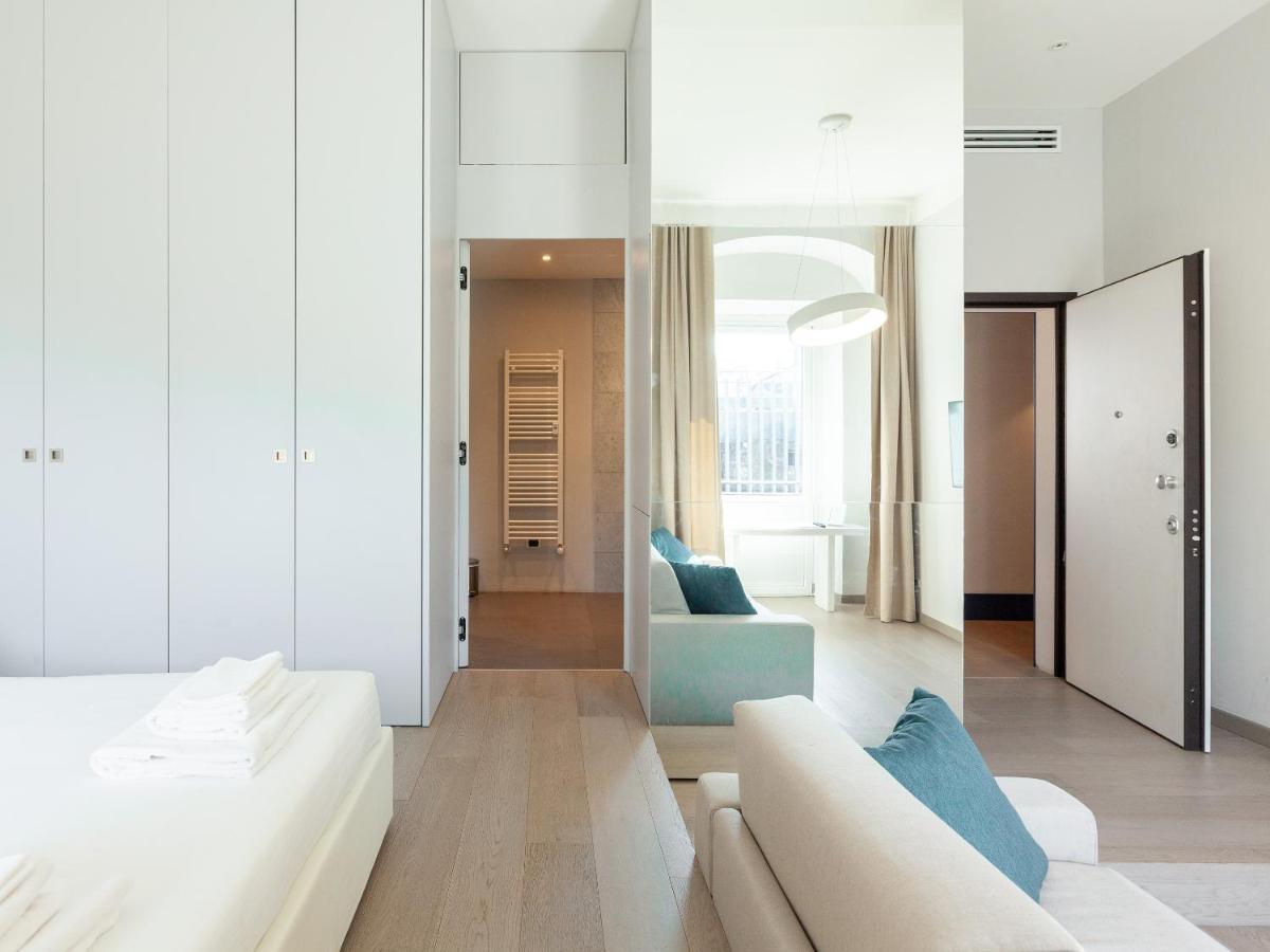 Easyhomes-Duomo Suites & Apartments Milan Bagian luar foto